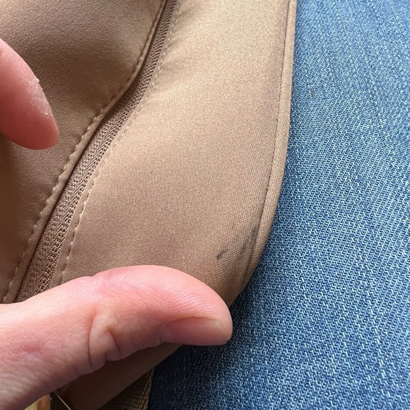 Burberry Hero Travel Bag - Picture 6 of 6